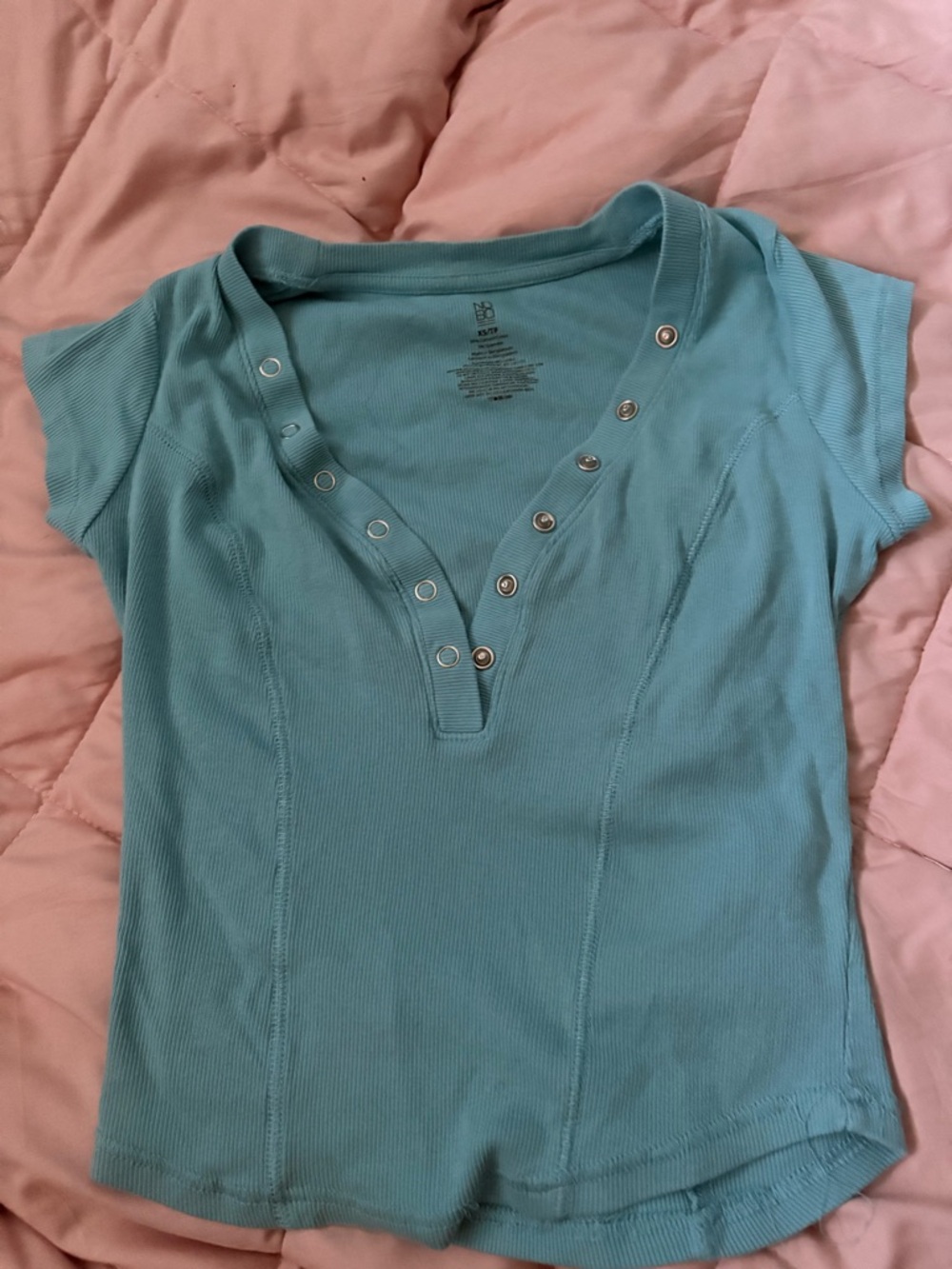 No Boundaries Aqua Snap-Accent Ribbed Short Sleeve Top